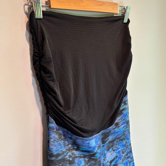 Beyond Yoga Beyond the Bump Spacedye Maternity Leggings - size Medium - Picture 4 of 5